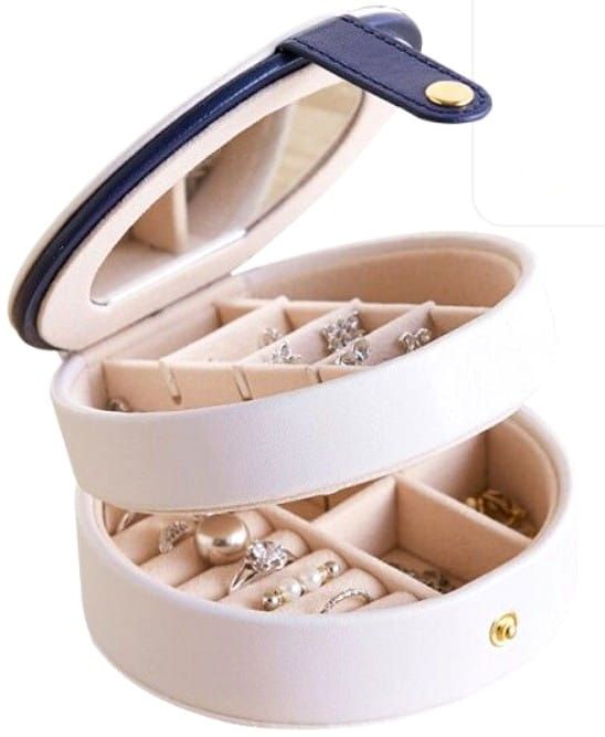 Rotaslietu kastīte V9