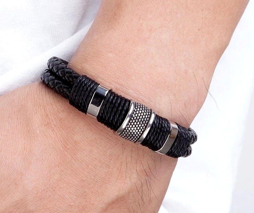 Vīriešu rokassprādze D111 A41