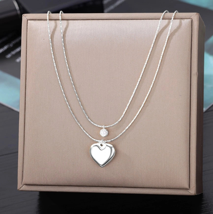 Eleganta dubultā sudraba ķēdīte ar sirsniņu un cirkonu