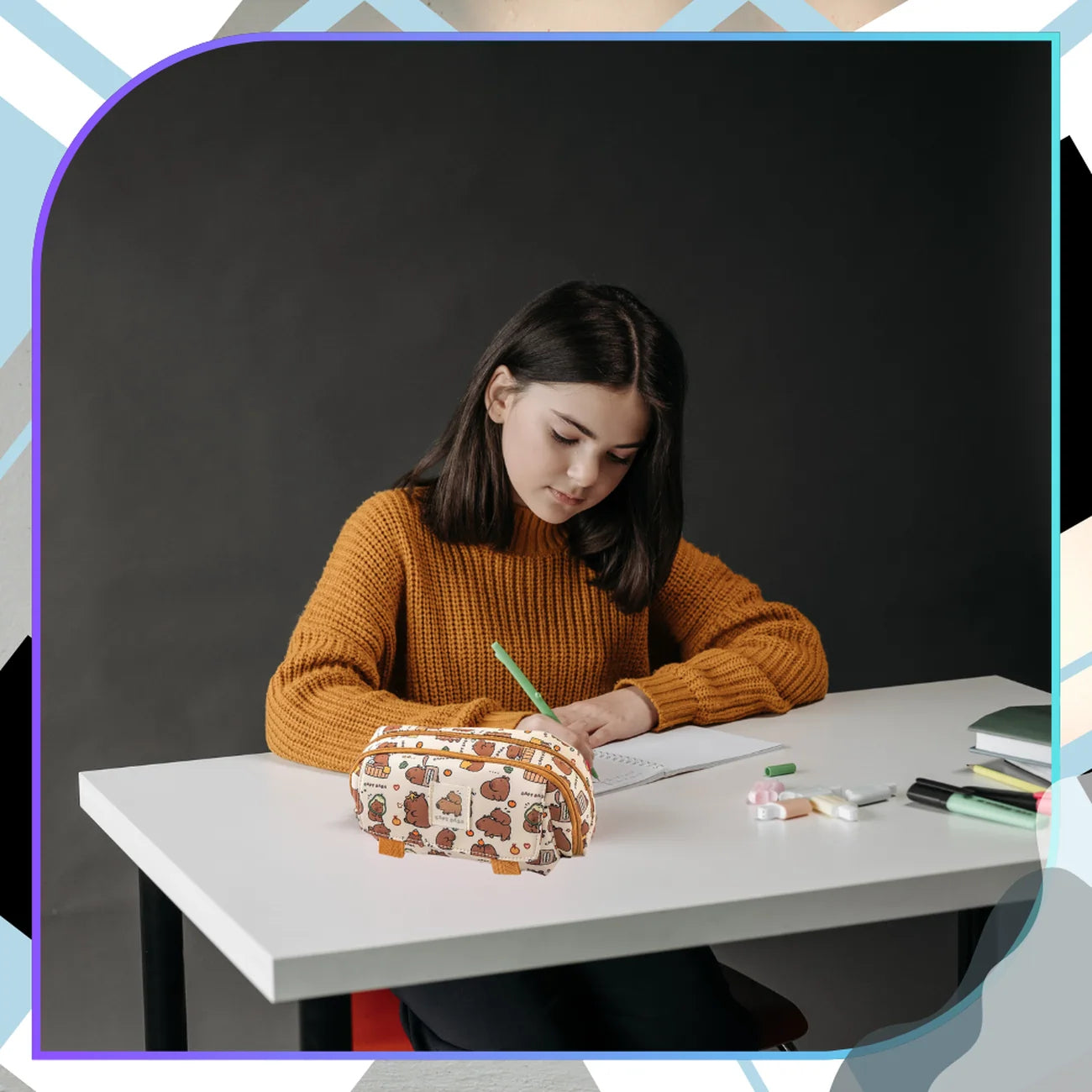 Skolas penālis, kapibara, divi nodalījumi