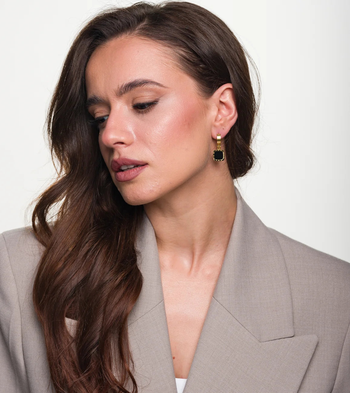 Zelta krāsas kvadrātveida auskari, ķirurģiskais tērauds