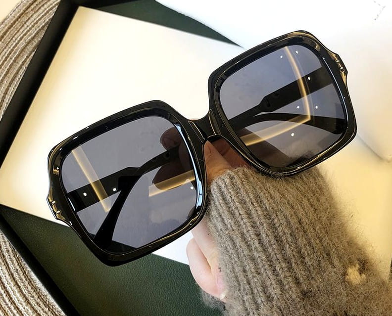 Saulesbrilles sievietēm O44