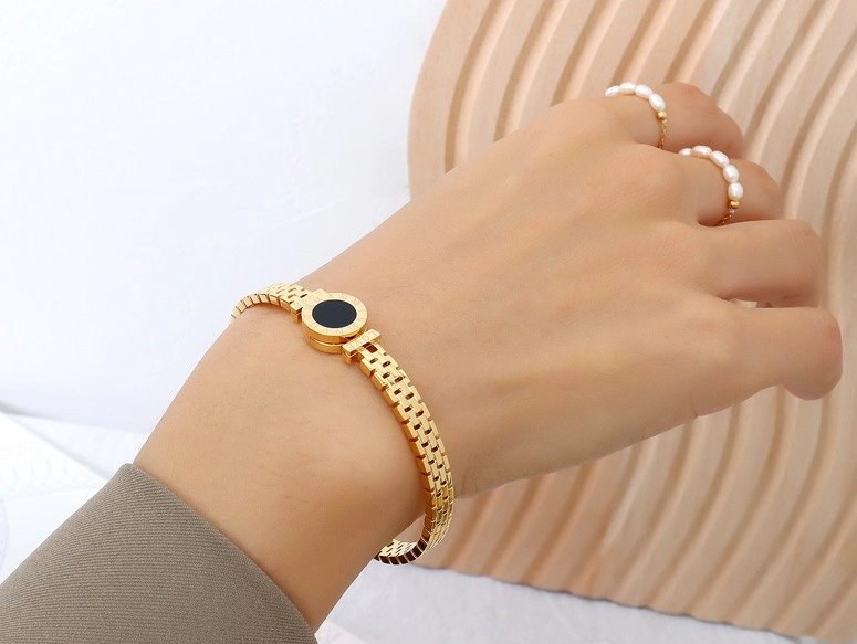 Sieviešu rokassprādze C41