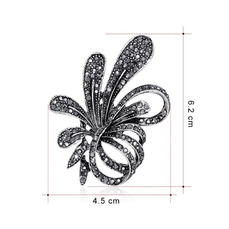 KRISTĀLA dekoratīvā piespraude BZ108