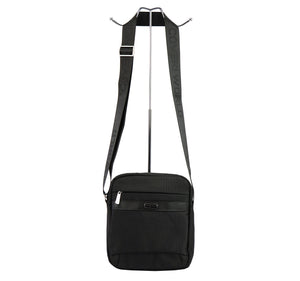 Juoda rankinė Coveri World CW6255 czarny