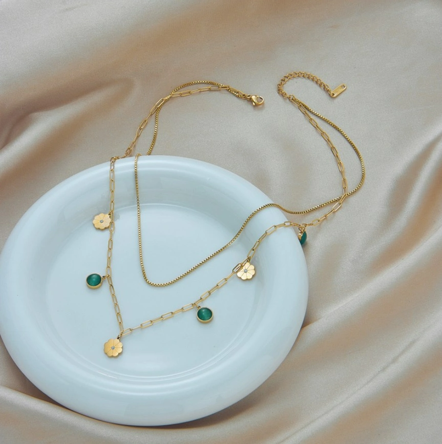 Sieviešu kaklarota A83, zelta krāsā