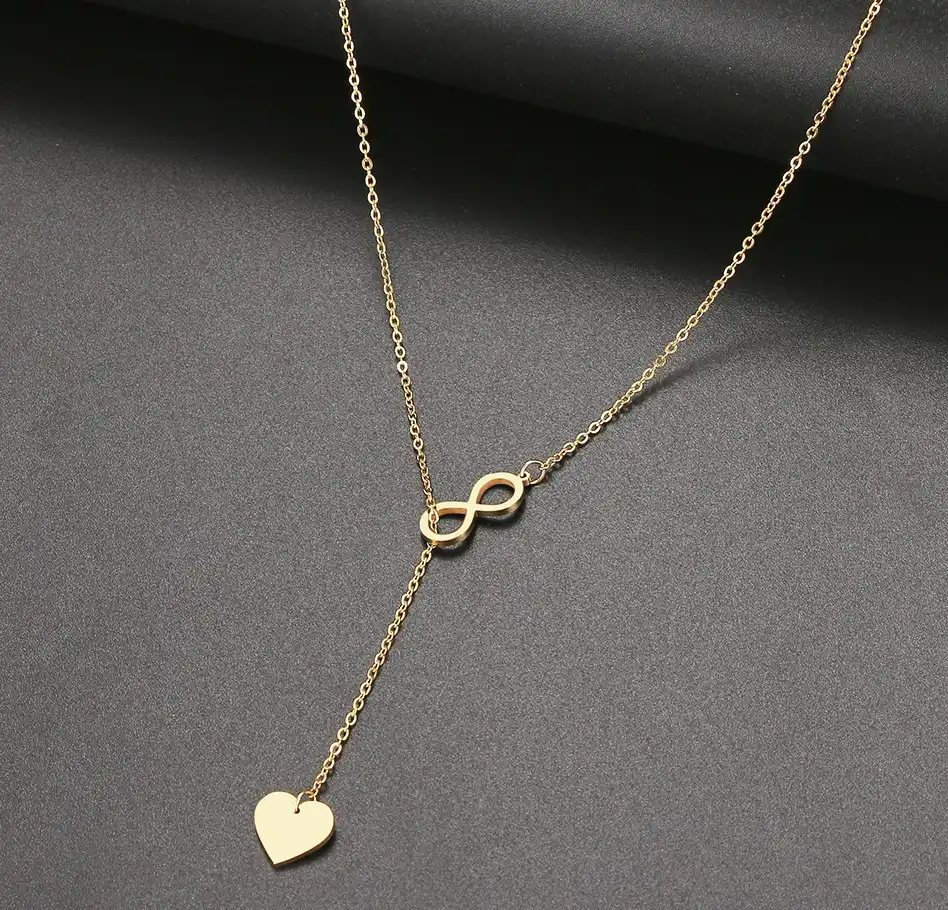 Sieviešu kaklarota B17, zelta krāsā