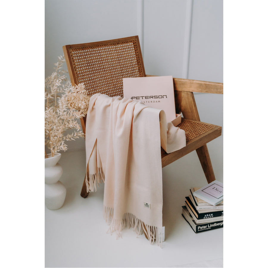 Krēmkrāsas divpusēja sieviešu šalle - Peterson P57