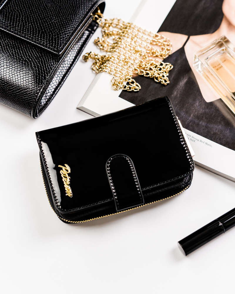 Maza sieviešu maks Peterson B6, melns D1915