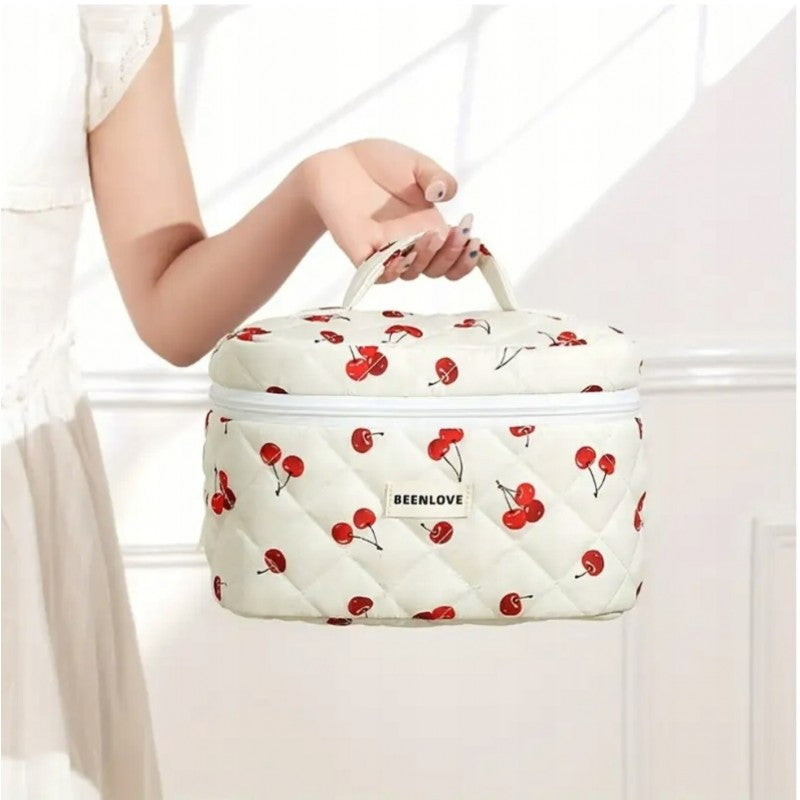 Sieviešu kosmētikas somiņa ar ķiršiem 17 cm x 25,5 cm KS123