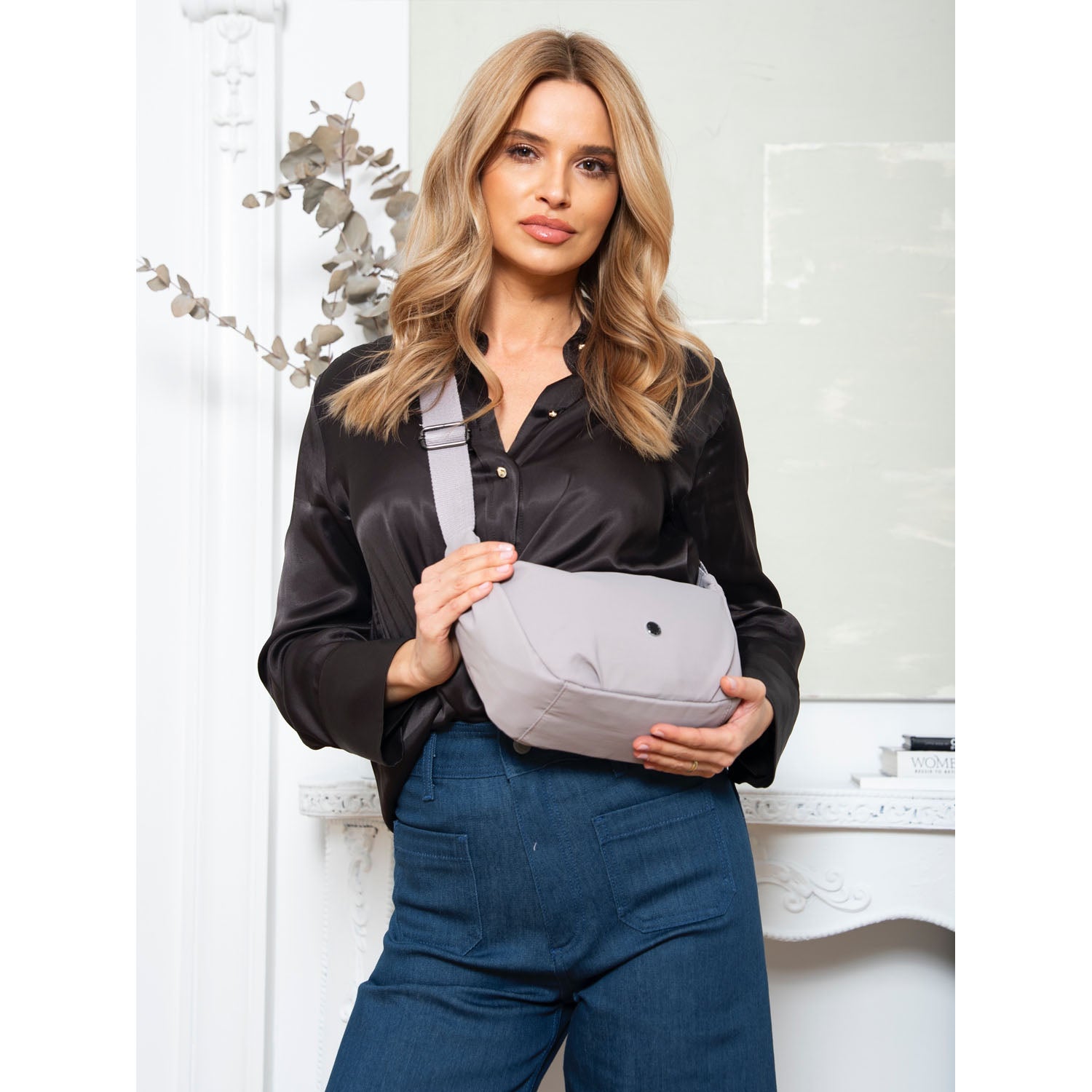 Sieviešu rokassoma, ceriņkrāsas, regulējama siksniņa R495