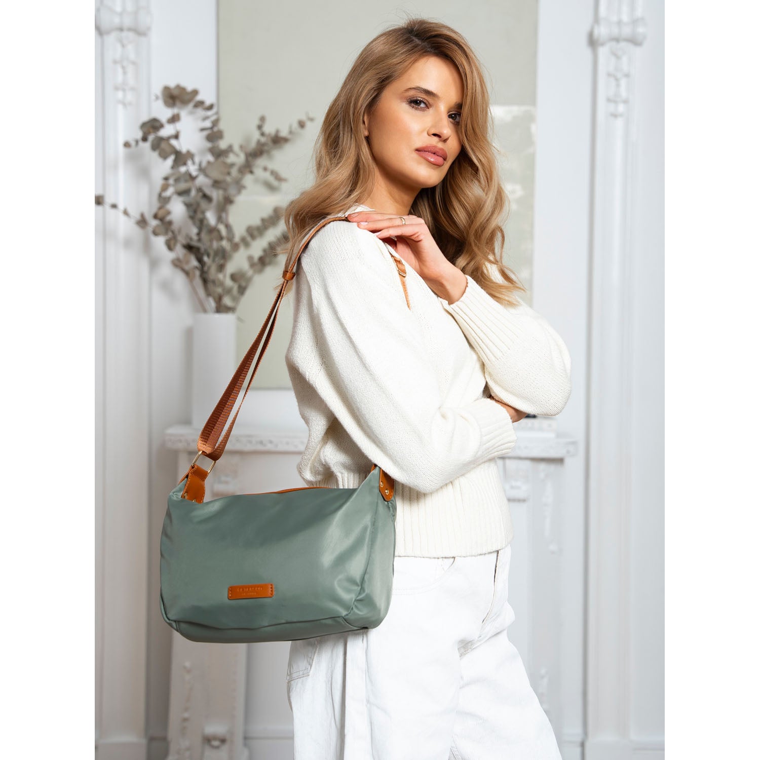 Sieviešu rokassoma, zaļi brūna, neilons R471