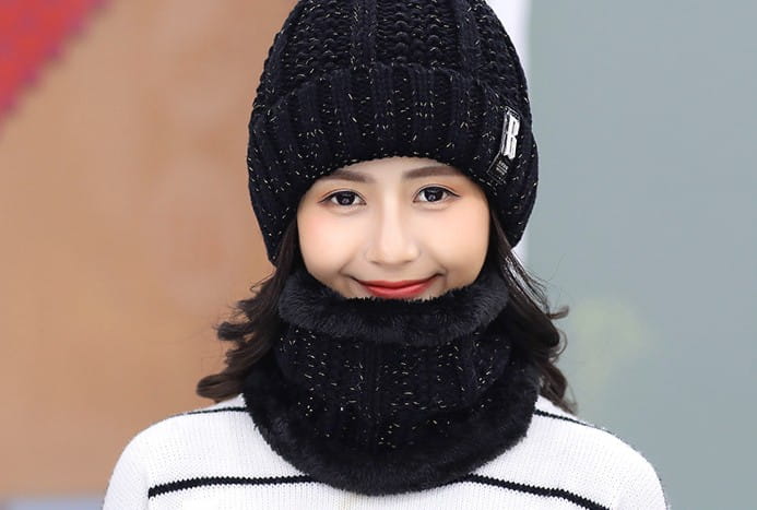 Sieviešu cepures un šalles komplekts SD68 melns