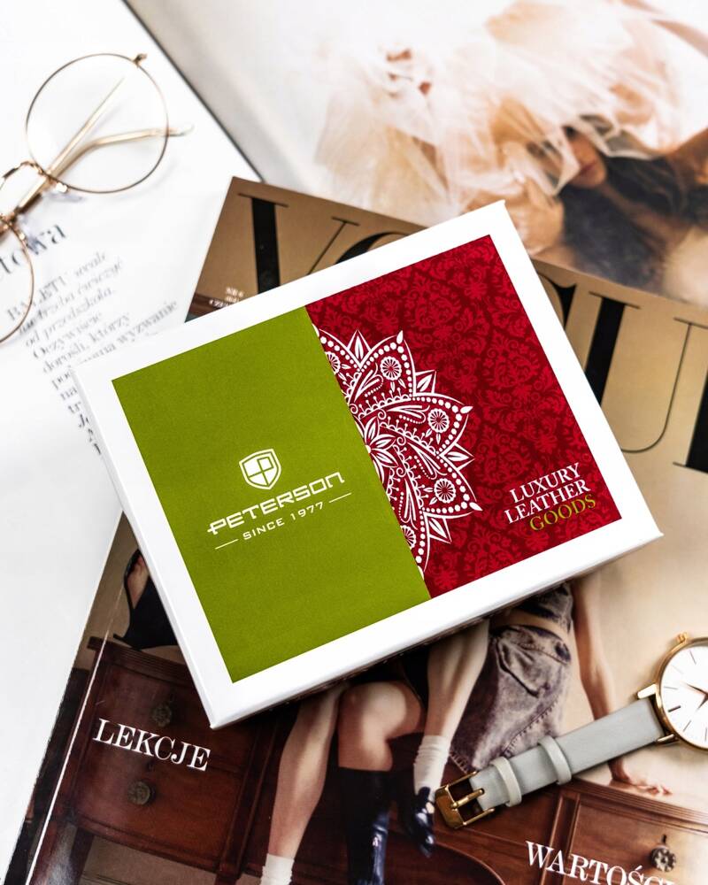 Sieviešu maks Peterson P182 D726