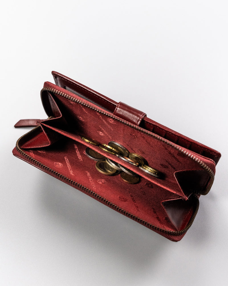 Sieviešu maks Peterson P261 D638