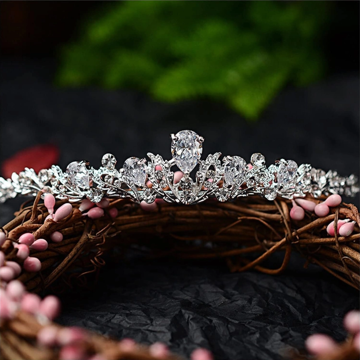 Matu aksesuārs - kronis A17 P324