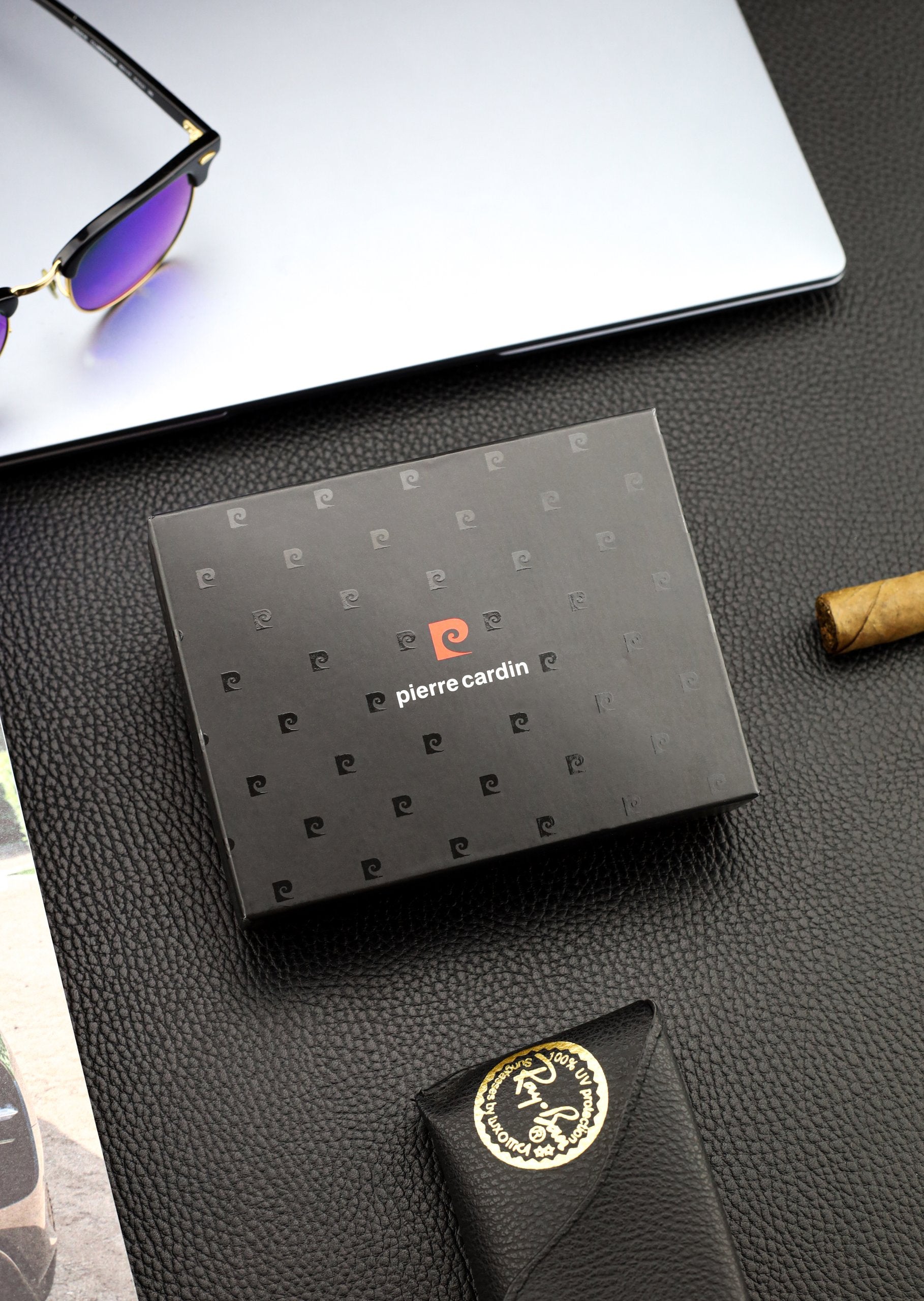 Vīriešu ādas maks Pierre Cardin, ar RFID aizsardzību A423606