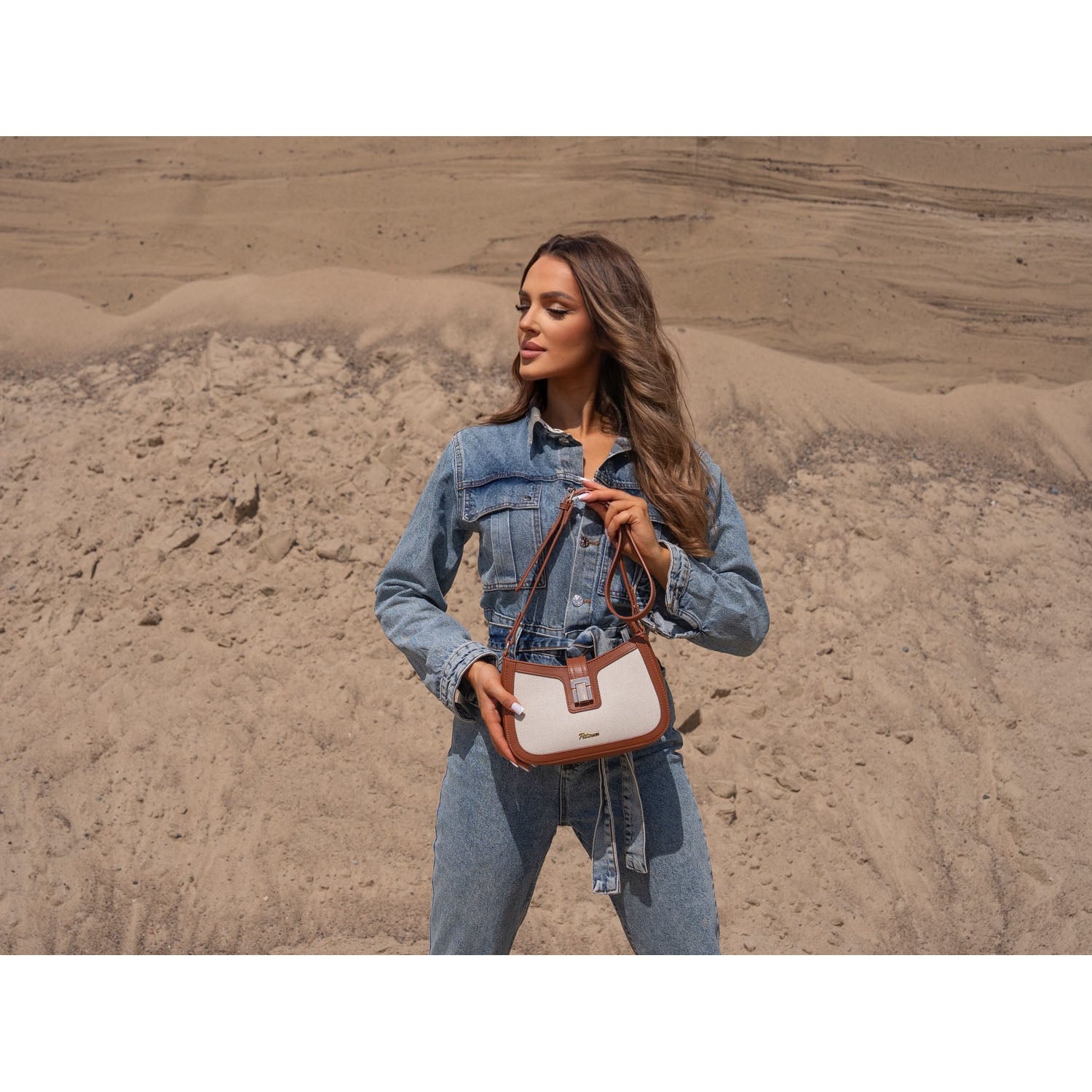 Vidēja izmēra sieviešu rokassoma Peterson, bēši brūnā krāsā