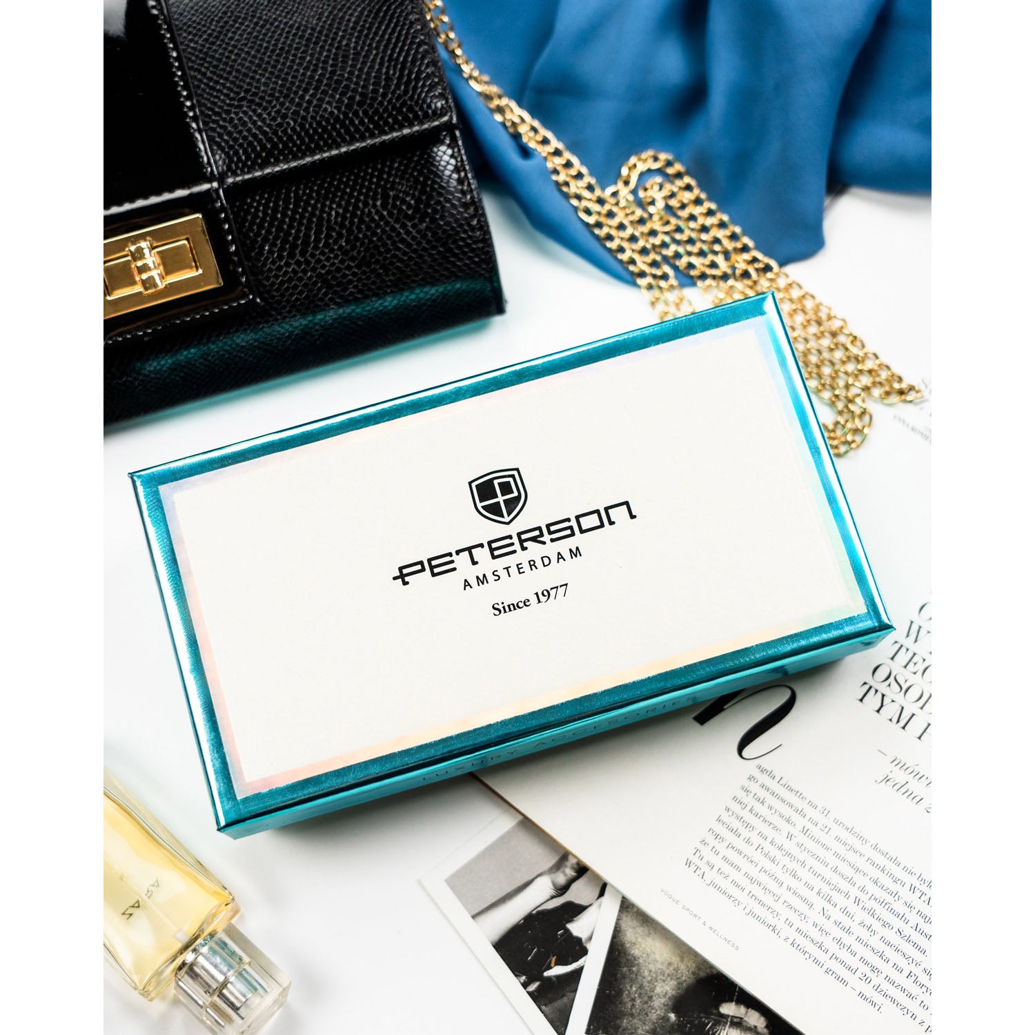 Vidēja izmēra sieviešu maks Peterson, balts PT20