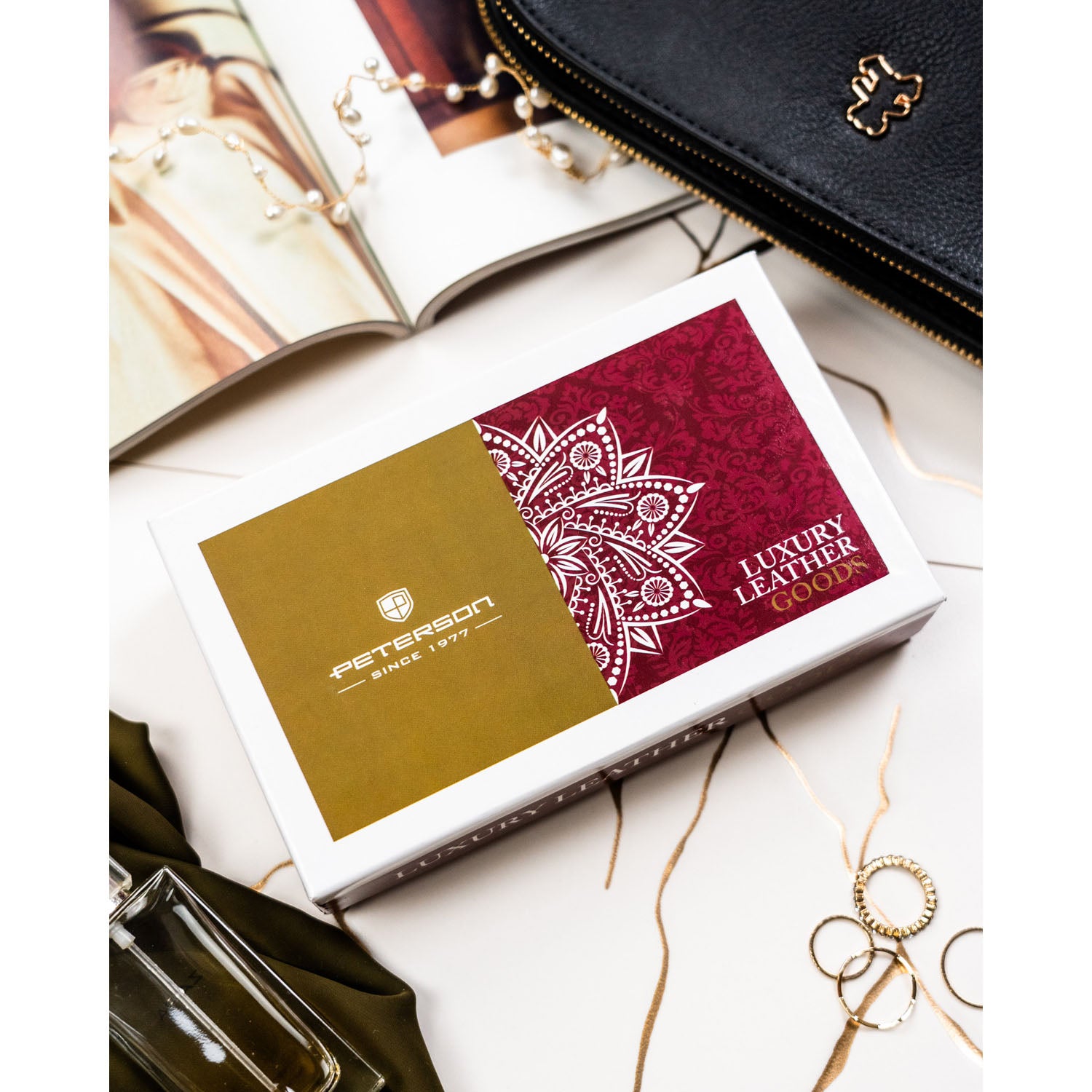 Sieviešu maks Peterson, sarkans PT46