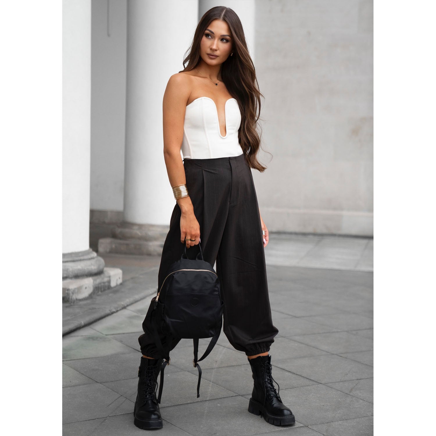 Sieviešu mugursoma Peterson, melna K46