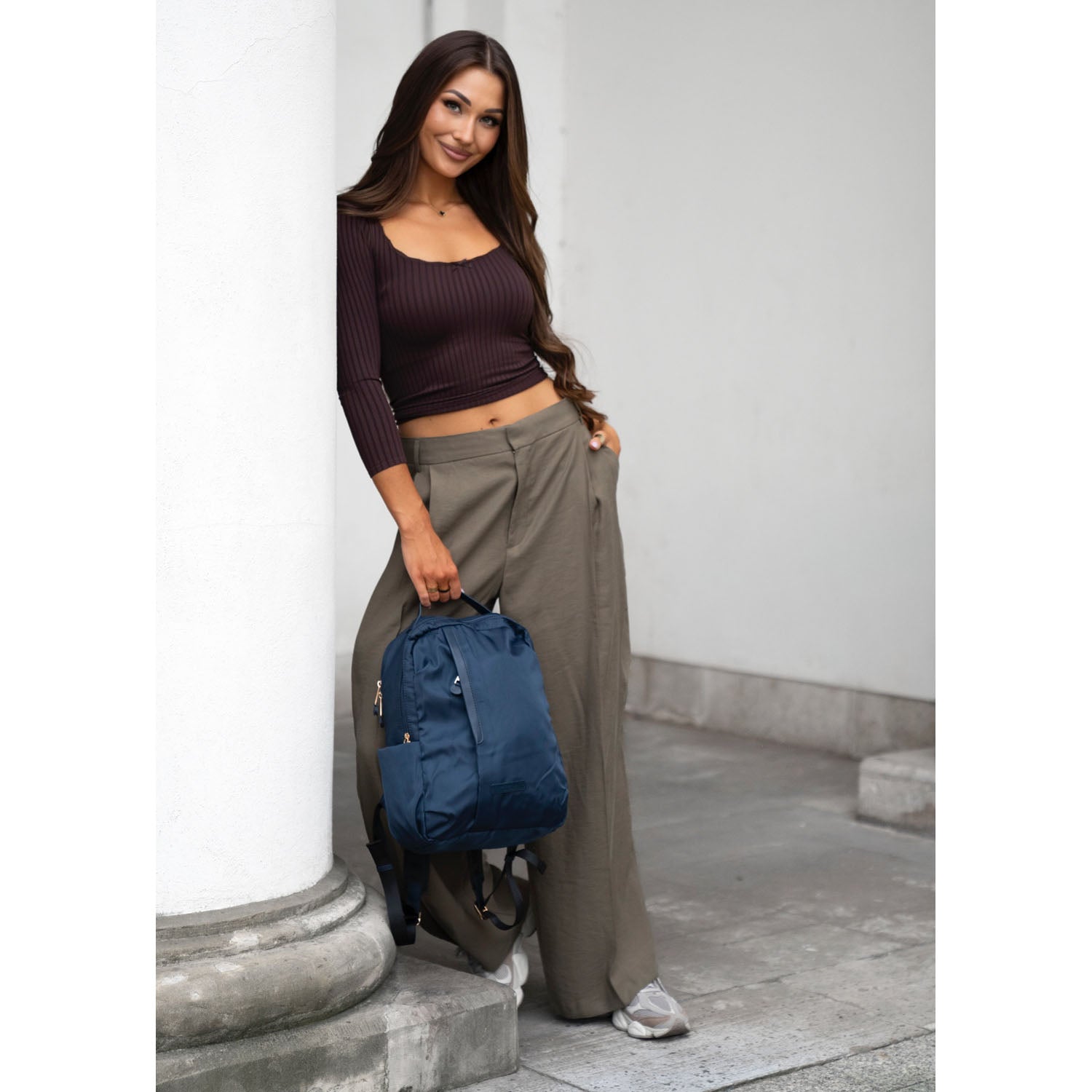 Sieviešu mugursoma Peterson, tumši zila K35