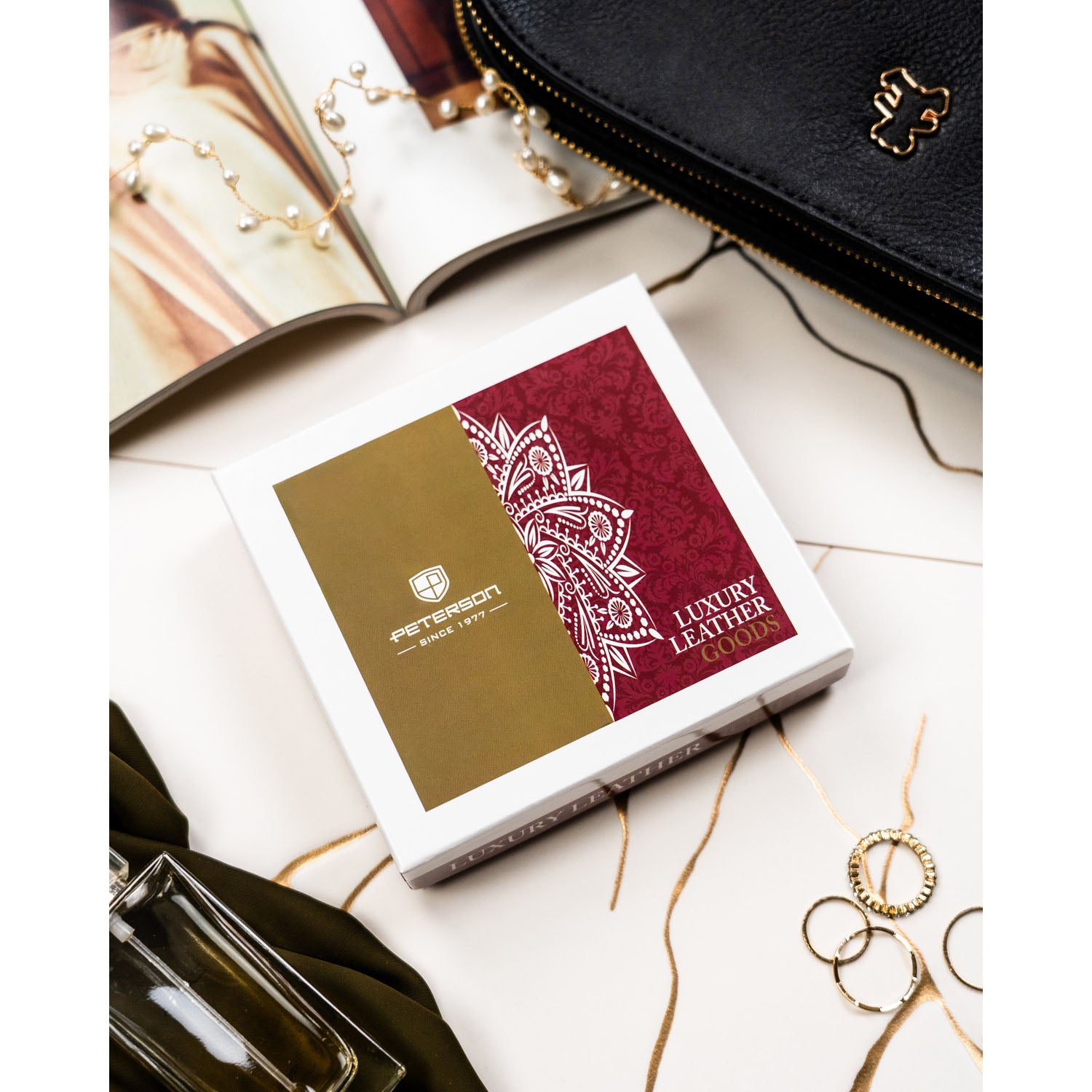 Vidēja izmēra sieviešu maks Peterson, violets PT88