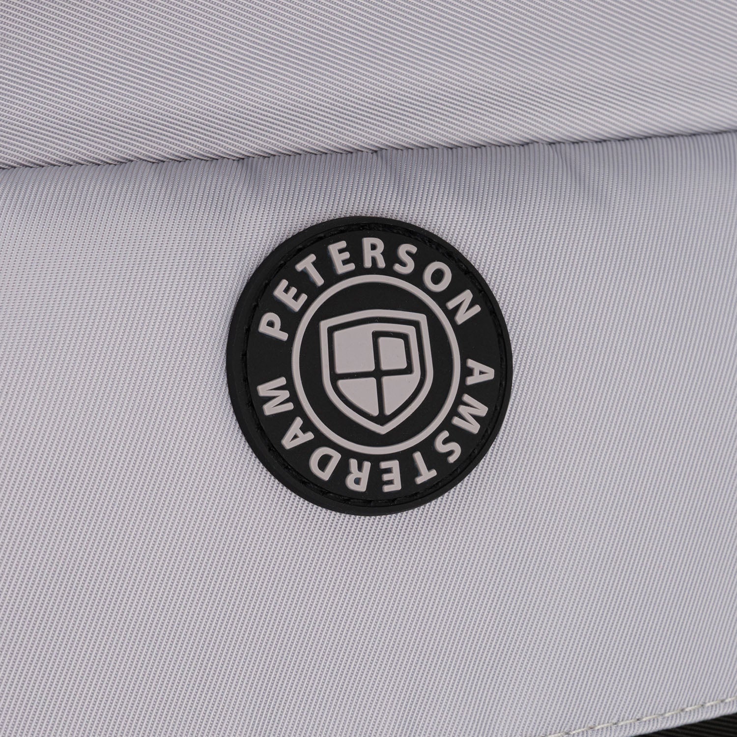 Vidēja izmēra unisex mugursoma Peterson, pelēkmelna