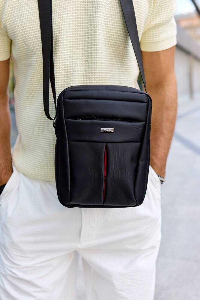 Maza vīriešu rokassoma Peterson, melna RV7