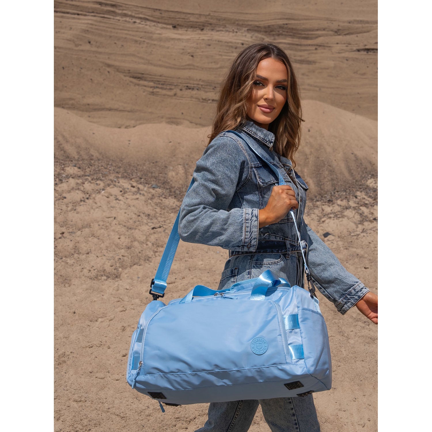 Liela ceļojumu soma sievietēm Peterson, gaiši zila