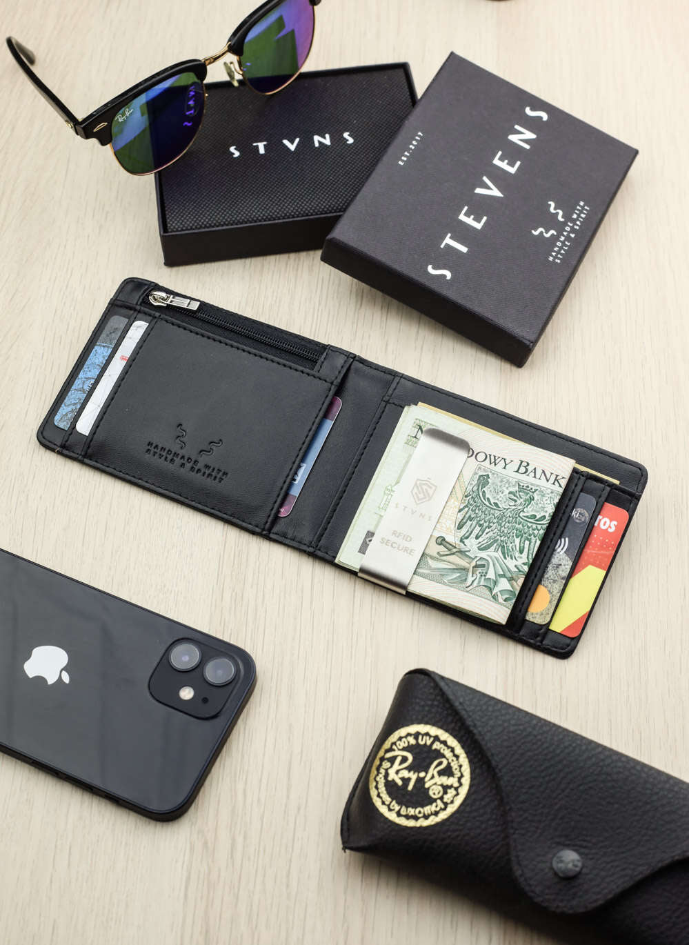 Vīriešu ādas maks Stevens Airtag BLK S187