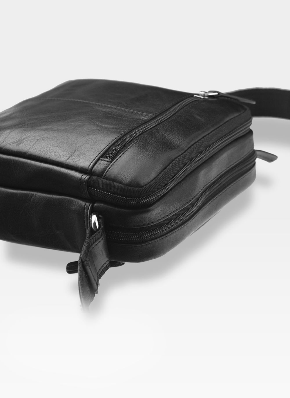 Vīriešu rokassoma Visconti S-8, melna R29