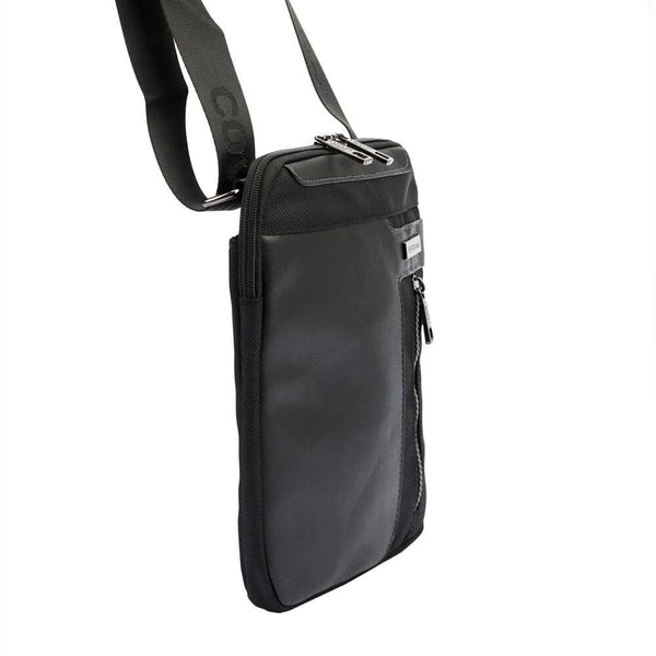 Vīriešu melna crossbody soma Coveri World CW2263 ar regulējamu siksnu
