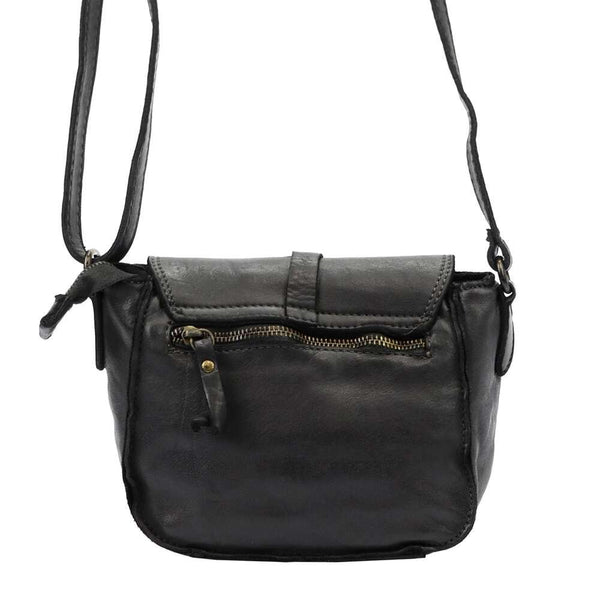 Moteriška natūralios odos juoda crossbody rankinė su dekoratyvia rankena VS 002
