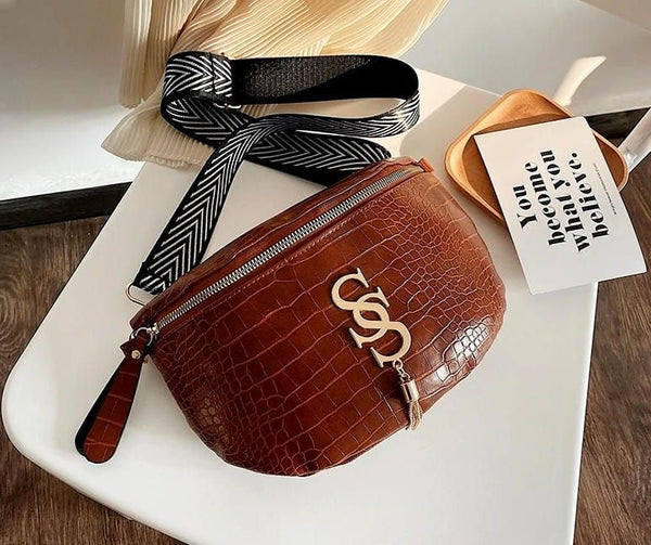 Sieviešu rokassoma S64 R80