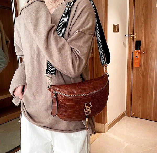 Sieviešu rokassoma S64 R80