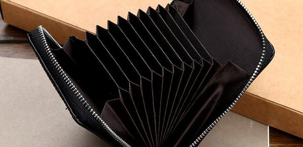 Vīriešu karšu maciņš B40, melns S1066