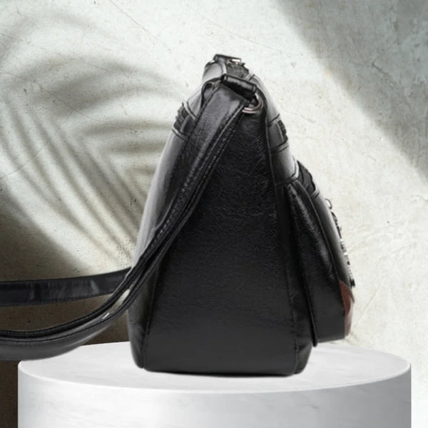 Sieviešu rokassoma D18, melna R296