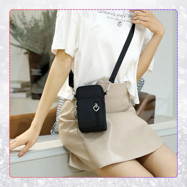 Maza sieviešu rokassomiņa T72, melna