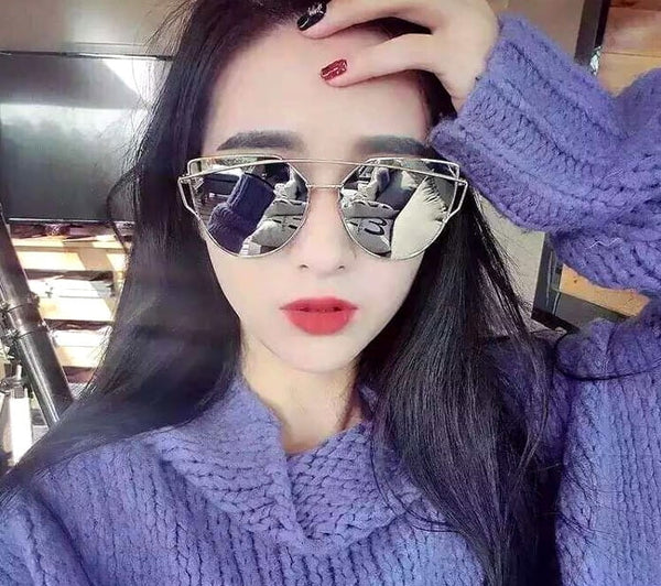 Saulesbrilles "Cat Eye" ar spoguļlēcām, melnas S4