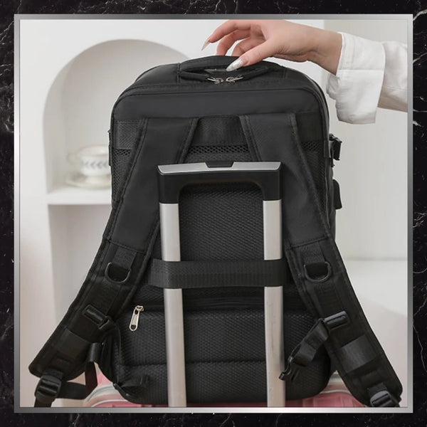 Ceļojumu mugursoma BAD&amp;BAGS, melna, ar USB