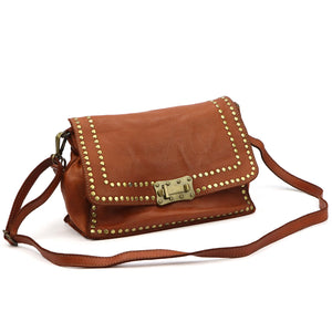 VS 058 odinė rankinė, kupranugario ruda couio (camel-brąz)