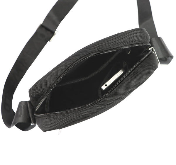 Juoda rankinė Coveri World CW6255 czarny