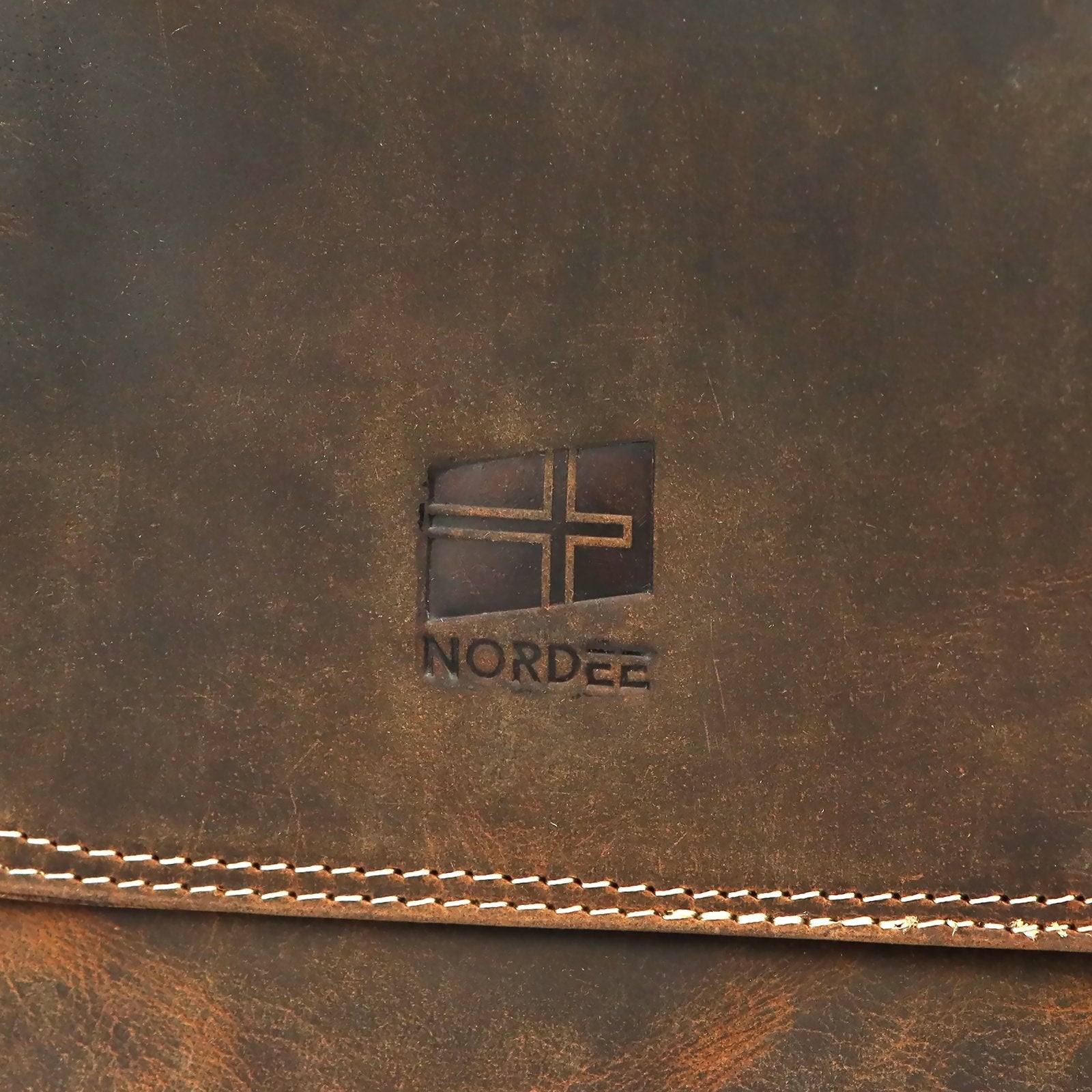 Nordee DOH-GM-04 konjako spalvos odinė rankinė cognac