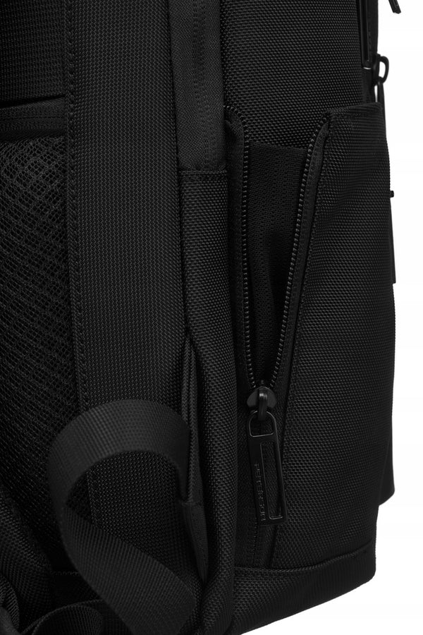 Mugursoma Peterson S201