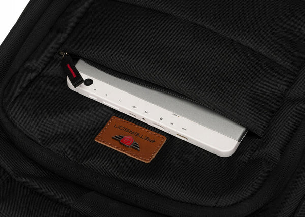 Mugursoma Peterson S22
