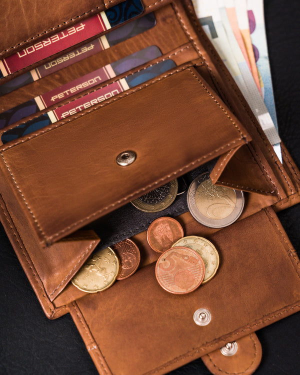 Īstas ādas vīriešu maks Peterson PT125 S1001