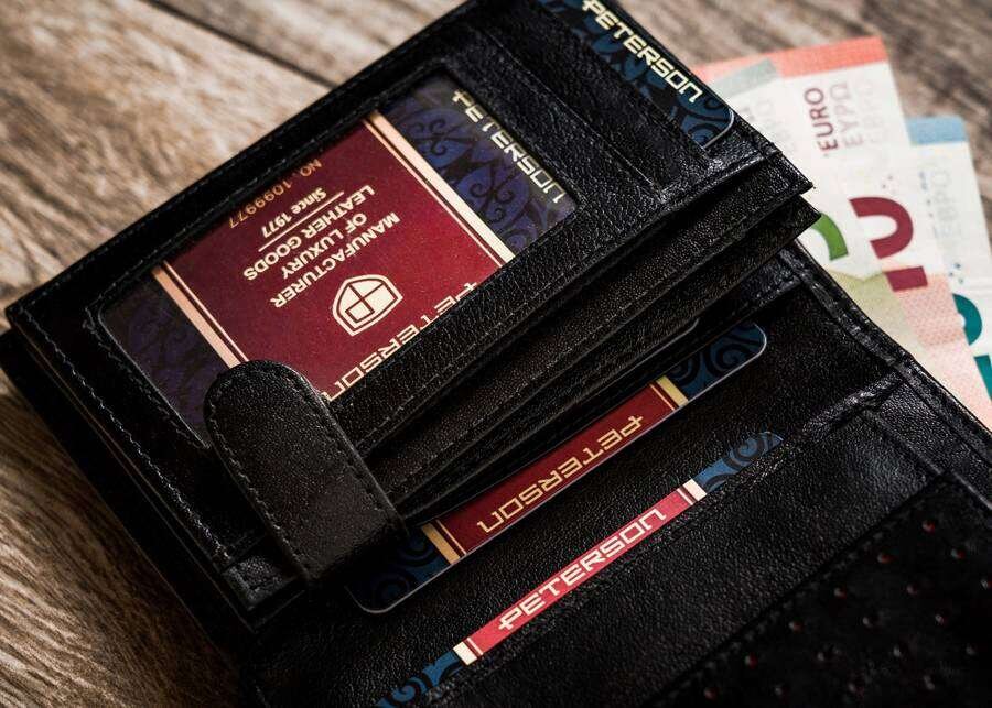 Vīriešu maks Peterson VF1 melns S535