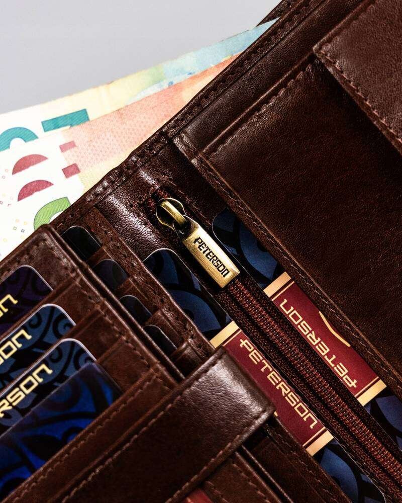Vīriešu maks Peterson VT1 brūns S533