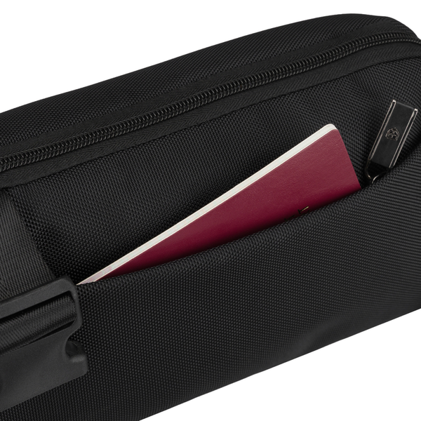 Vīriešu mazā melnā "Peterson" vieglā pilsētas soma pāri plecam (crossbody), aizverama ar rāvējslēdzēju, no tekstila D89